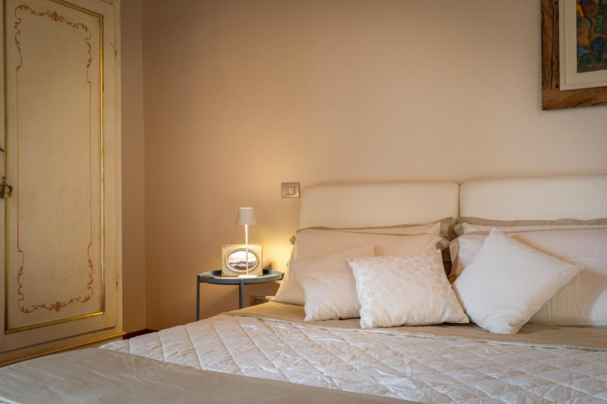 Il Castro Luxury Apartments Σαν Τζιμινιάνο Εξωτερικό φωτογραφία